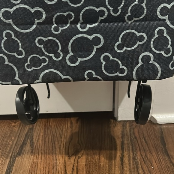 Foldable shopping bag with wheels reusable tote black and white - Picture 8 of 9